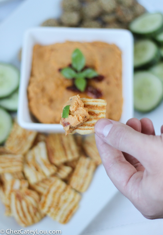 Sundried Tomato Hummus | ChezCateyLou.com #snack #appetizer #hummus