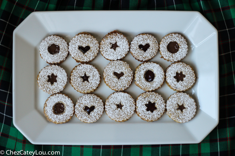 Chocolate Hazelnut Linzer Cookies | ChezCateyLou.com