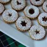 Chocolate Hazelnut Linzer Cookies | ChezCateyLou.com