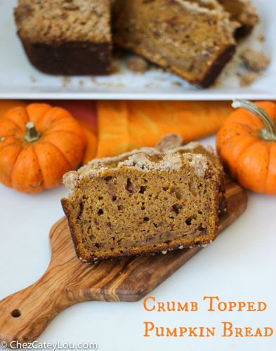 Crumb Topped Pumpkin Bread | ChezCateyLou.com