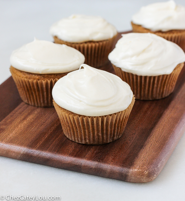 Pumpkin Cupcakes with Cream Cheese Frosting | ChezCateyLou.com